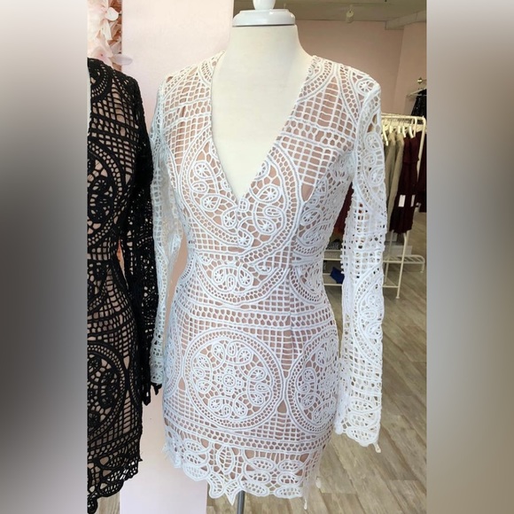 Dresses & Skirts - White & Nude Crochet Lace Long-Sleeved Dress